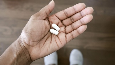 Antidepressant fluvoxamine may reduce risk of Covid-19 hospitalisation: Study (Twitter/jeremyfaust) Antidepressant fluvoxamine may reduce risk of Covid-19 hospitalisation: Study (Twitter/jeremyfaust)