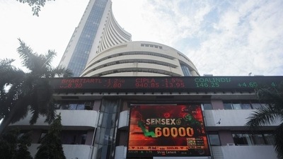 Sensex crashed 1159 points in closing bell due to across-the board selloff (REUTERS)