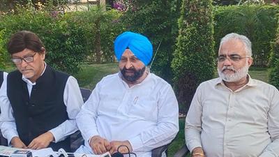 SAD leader Maheshinder Singh Grewal has demanded a high-level probe into development works carried out in the name the smart city mission. (HT PHOTO ) SAD leader Maheshinder Singh Grewal has demanded a high-level probe into development works carried out in the name the smart city mission. (HT PHOTO )