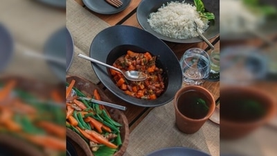 Milind Soman mentioned in his post that "a team of Ayurveda practitioners have come together to curate this 2-3 day Sattvic food plan which is a mix of local and international flavours, prepared with fresh, locally sourced, organic ingredients." (Instagram/@milindrunning)