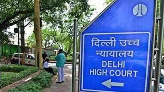 Deputy commissioner of police Deepak Yadav said that the Tilak Marg police received a call regarding a blade injury to a client of an advocate at Delhi high court. (Mint Archive)