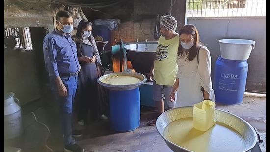 The Ludhiana health officials also collected 70 samples from their respective areas and sent them for testing, while rasing awareness among locals and confectioners regarding the use of pink colour. (HT Photo)