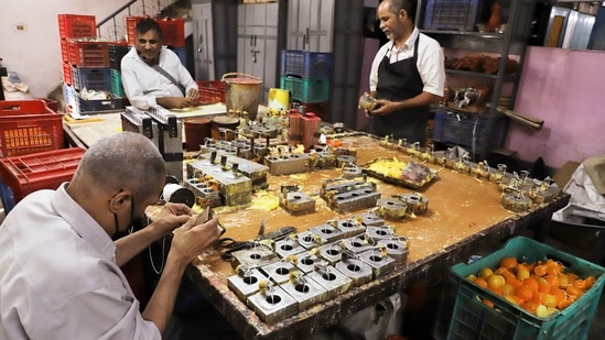 In Delhi, visually-impaired workers are making candles and diyas for the upcoming Hindu festival, Diwali.(ANI)