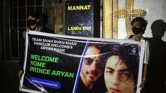 Celebrations began outside Shah Rukh Khan's house Mannat in Mumbai after Aryan Khan was granted bail on Thursday.&nbsp;(REUTERS)