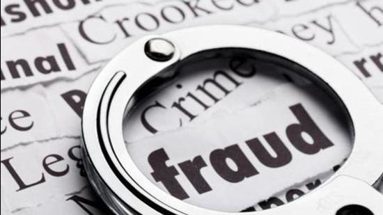 A man and his alleged accomplice were booked by the Pune police on Wednesday for forging a private bank cheque and using it to dupe BJ Medical college in Pune of Rs2,500,000. ((PIC FOR REPRESENTATION))