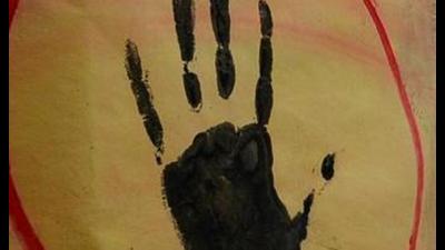 An Ulhasnagar social worker was attacked by contractor. (HT PHOTO)