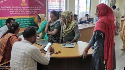 DC Varinder Kumar Sharma said that the camps were held to help people avail benefits of 19 schemes at their doorsteps. (HT File)