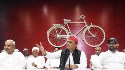 Samajwadi Party chief Akhilesh Yadav with new entrants to the party in Lucknow on Friday. (SOURCED IMAGE) Samajwadi Party chief Akhilesh Yadav with new entrants to the party in Lucknow on Friday. (SOURCED IMAGE)