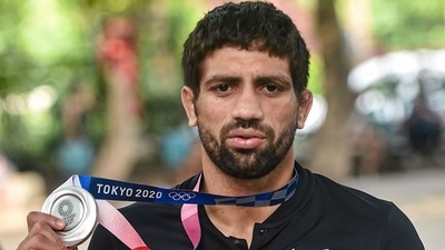 Tokyo Olympics silver medallist wrestler Ravi Dahiya (HT Media ) Tokyo Olympics silver medallist wrestler Ravi Dahiya (HT Media )