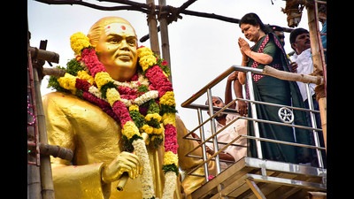 V K Sasikala pays homage at the statue of Muthuramalinga Thevar during Thevar Jayanthi, in Madurai (PTI) V K Sasikala pays homage at the statue of Muthuramalinga Thevar during Thevar Jayanthi, in Madurai (PTI)