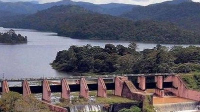 Tamil Nadu raises shutters of Mullaperiyar dam; Kerala's Idukki on high alert (File Photo) Tamil Nadu raises shutters of Mullaperiyar dam; Kerala's Idukki on high alert (File Photo)