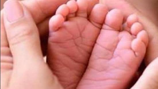 A child born in June, believed to be the smallest, in terms of weight, to have survived a premature birth in Maharashtra, went home this past week after spending 100 days in the neo-natal ICU in Pune. (Getty Images/iStockphoto (PIC FOR REPRESENTATION))
