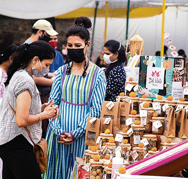 Besides Diwali shopping, this market also offers some delightful lunch options. Besides Diwali shopping, this market also offers some delightful lunch options.
