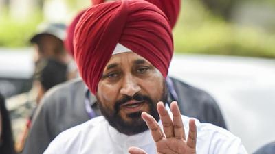 Punjab CM Charanjit Singh Channi talked to farm leader Balbir Singh Rajewal on Saturday. (PTI)