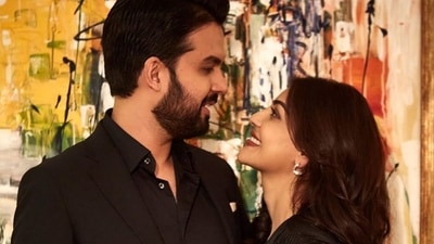 Kajal Aggarwal and Gautam Kitchlu originally wanted to get married in a destination wedding but ended up tying the knot in a low-key ceremony in Mumbai amid the pandemic. 