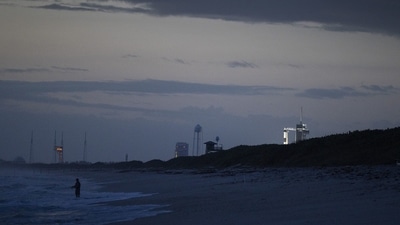 The SpaceX Falcon 9 rocket and Crew Dragon on launch Pad 39A at NASA's Kennedy Space Center after its scheduled launch was delayed on October 30, 2021 in Cape Canaveral. (Getty Images/AFP) The SpaceX Falcon 9 rocket and Crew Dragon on launch Pad 39A at NASA's Kennedy Space Center after its scheduled launch was delayed on October 30, 2021 in Cape Canaveral. (Getty Images/AFP)