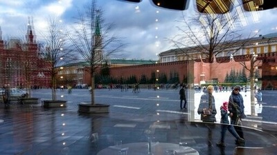 The number of new daily cases in Russia rose by over forty thousand, topping a previous record reached earlier this week. The government hopes that the nonworking period will help curb the spread by keeping most people out of offices and public transportation.&nbsp; (AP)