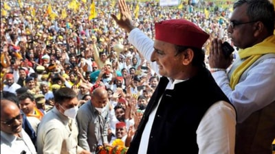 The six rebel BSP MLAs met Akhilesh Yadav for the first time last year and then again in June this year. (PTI Photo) The six rebel BSP MLAs met Akhilesh Yadav for the first time last year and then again in June this year. (PTI Photo)
