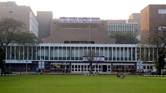 Questioning of the trader, Sneh Rani Gupta, revealed that he secured forged supply orders in connivance with some AIIMS officials. (HT)