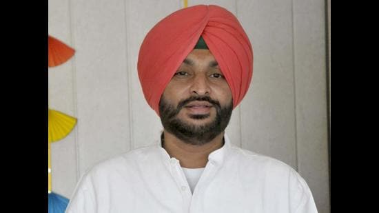 MP from Ludhiana, Ravneet Singh Bittu, said that even he is being made to run from pillar to post to find out who is responsible for the road cave-in at Deep Nagar, Ludhiana.