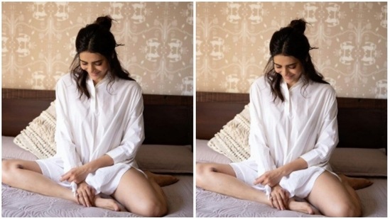 In a just-out-of-bed look, Karishma looked just too adorable.(Instagram/@karishmaktanna)