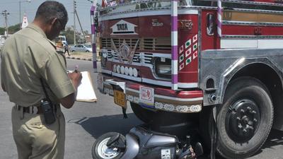 Police said the truck driver was speeding and could not control his vehicle and he allegedly ran over the victim. (Representative photo/HT Archive)