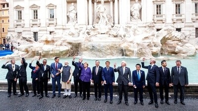 G20 economies emit nearly 80% of carbon emissions. In picture - Leaders of the G20 throw coins inside the Trevi Fountain during an event for the G20 summit in Rome. (AP) G20 economies emit nearly 80% of carbon emissions. In picture - Leaders of the G20 throw coins inside the Trevi Fountain during an event for the G20 summit in Rome. (AP)
