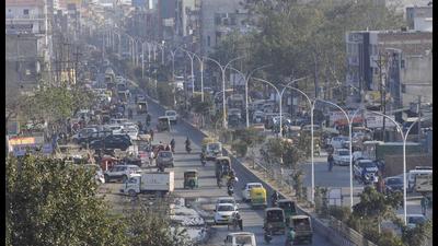 The 30-km DSC road, also known as Dadri road, begins from Noida-Delhi border at Sector 14A and ends at Dadri after passing through Greater Noida. (HT Archive) The 30-km DSC road, also known as Dadri road, begins from Noida-Delhi border at Sector 14A and ends at Dadri after passing through Greater Noida. (HT Archive)