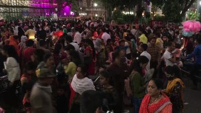Massive crowd was seen at Indore;s Rajwada Market ahead of Diwali 2021. (ANI Photo)