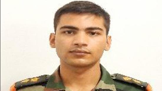 Lt Rishi Kumar and Sepoy Manjit Singh died along the Line of Control in Naushera sector of Rajouri on Saturday. (PTI Photo) Lt Rishi Kumar and Sepoy Manjit Singh died along the Line of Control in Naushera sector of Rajouri on Saturday. (PTI Photo)
