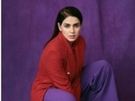 Genelia D’Souza’s sartorial sense has our heart. The actor, who is gearing up for Diwali with stunning festive ensembles from her wardrobe, served a Monday motivation with formal attire. Genelia is giving out major boss lady vibes in the pictures, adorning a red blazer and a blue pair of satin trousers.