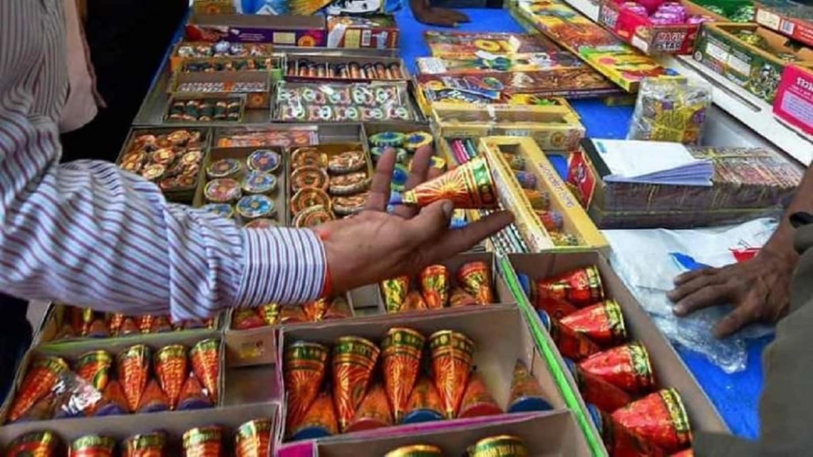 Tamil Nadu allows bursting of green crackers for two hours 6am to 7am & 7pm to 8pm on