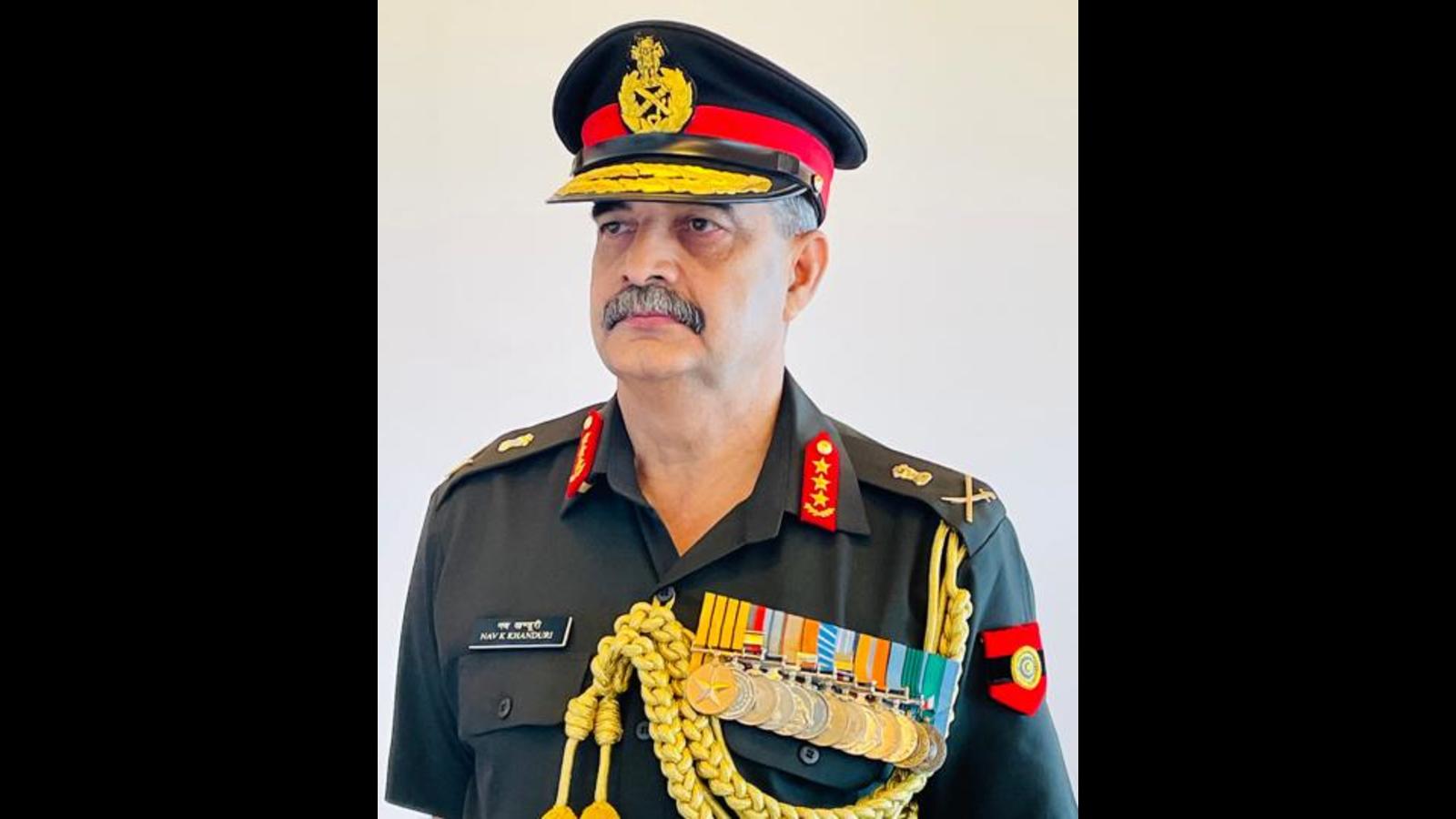 Lt Gen Khanduri takes charge as GOC, Western Command - Hindustan Times