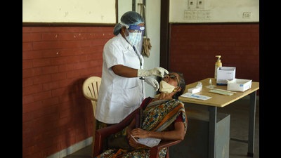 A Navi Mumbai resident gets tested. The Navi Mumbai Municipal Corporation has increased its Covid testing capacity at Nerul lab from 2,000 to 5,000 daily. (BACHCHAN KUMAR/HT FILE PHOTO) A Navi Mumbai resident gets tested. The Navi Mumbai Municipal Corporation has increased its Covid testing capacity at Nerul lab from 2,000 to 5,000 daily. (BACHCHAN KUMAR/HT FILE PHOTO)
