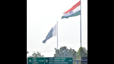 Officials said the man was handed over by the Pak army to the Indian officials on humanitarian grounds. (HT FIle/Representational image)