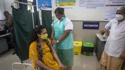On Monday, Pune district reported 139 new Covid-19 cases and no new deaths due to the infection, as per the state health department. (HT PHOTO)