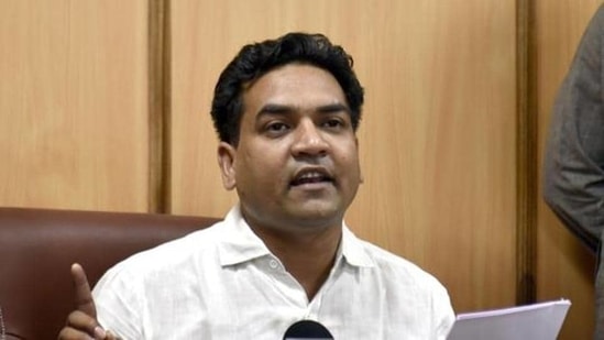 The department of telecommunication charged Ashish Joshi for misusing his official letterhead for filing a complaint against Kapil Mishra.&nbsp;(File photo)