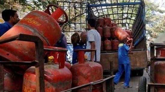 For domestic LPG cylinder consumers, the price will remain the same. (File Photo)