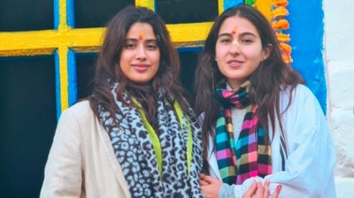 The two besties, Janvhi Kapoor and Sara Ali Khan started their Bollywood journies together and are inseparable. (Instagram/@janhvikapoor)