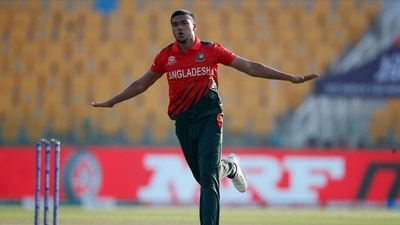 &nbsp;ICC Men's T20 World Cup - Super 12 - Group 1 - South Africa v Bangladesh - Sheikh Zayed Cricket Stadium, Abu Dhabi, United Arab Emirates - November 2, 2021 Bangladesh's Taskin Ahmed celebrates after taking the wicket of South Africa's Aiden Markram (REUTERS)