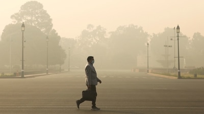 Around 20 monitoring stations flagged ‘red’ as AQI crossed 300, with Shadipur recording the worst AQI at 353 (REUTERS)