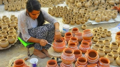 Only some people know that vastu shastra holds a significant place for articles and artifacts made up of clay. (HT Photo/Keshav Singh) Only some people know that vastu shastra holds a significant place for articles and artifacts made up of clay. (HT Photo/Keshav Singh)