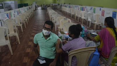 As on Tuesday, the city had administered 9.1 million first doses, taking the vaccination coverage of Mumbai to 99% (HT PHOTO) As on Tuesday, the city had administered 9.1 million first doses, taking the vaccination coverage of Mumbai to 99% (HT PHOTO)