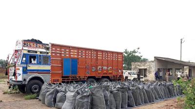 The 1,800kg poppy husk seizure from a Moga godown was based on tip-off, Moga SSP Surinderjit Singh Manda said, adding that a case has been registered under the NDPS Act. (HT FILE PHOTO FOR REPRESENTATIVE PURPOSES ONLY)
