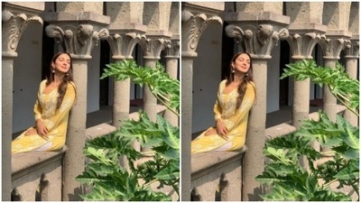 Kiara left her long tresses open and wore the sun on her face. (Instagram/@kiaraaliaadvani) Kiara left her long tresses open and wore the sun on her face. (Instagram/@kiaraaliaadvani)