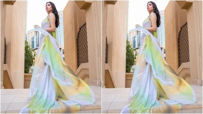 The 36-year-old actor recently attended an awards show. Taking to Instagram, Mahira posted several photos of her look for the event. She wore a bespoke sequinned floor-sweeping gown for the occasion and looked nothing short of a magical dream. 