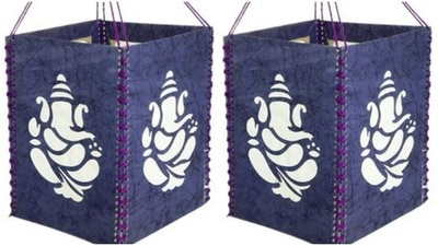 In case you are planning to give a DIY present to your loved one, we suggest, instead of going for a generic gift wrap, opt for hand painted paper bag. The bag is organic, eco-friendly and also adds to the Diwali vibes. (https://in.pinterest.com/) In case you are planning to give a DIY present to your loved one, we suggest, instead of going for a generic gift wrap, opt for hand painted paper bag. The bag is organic, eco-friendly and also adds to the Diwali vibes. (https://in.pinterest.com/)