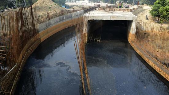 Waste water accumulated at the site of railway under bridge on Monday. (Harsimar Pal Singh/Hindustan Times)
