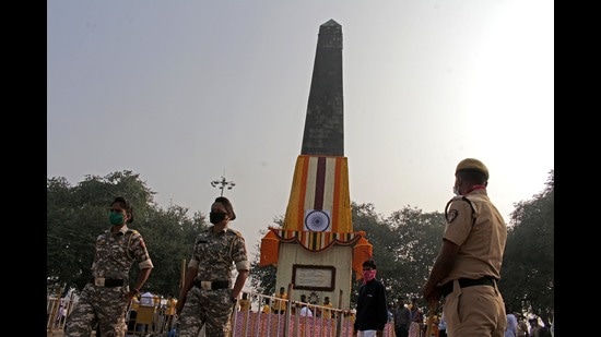 A day after the Bhima Koregaon panel announced suspension of its functioning due to lack of space, the state home department offers room at Sahyadri guest house. (HT (PIC FOR REPRESENTATION))