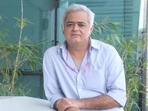 Hansal Mehta shared a long note to wish Shah Rukh Khan on his birthday. Hansal Mehta shared a long note to wish Shah Rukh Khan on his birthday.